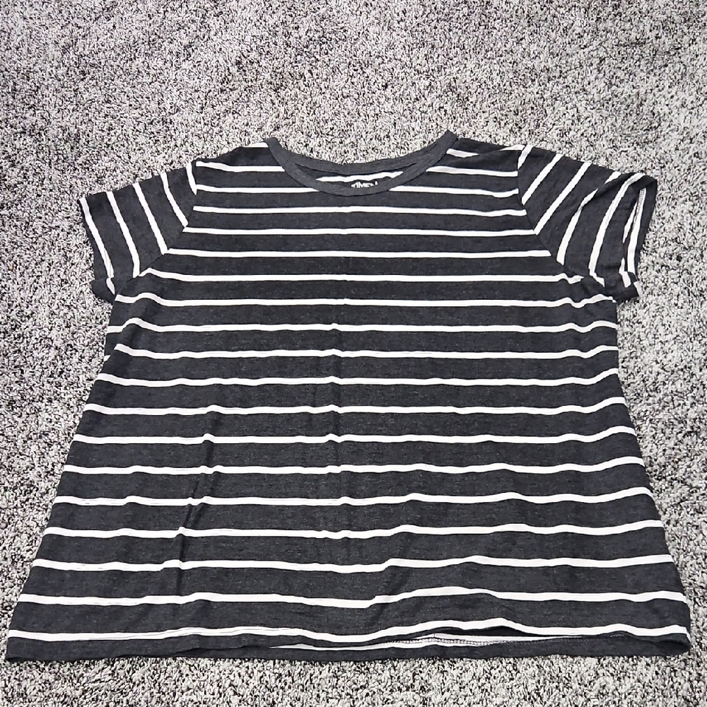 Time and Tru Charcoal Striped Short Sleeve Tee Size XXL